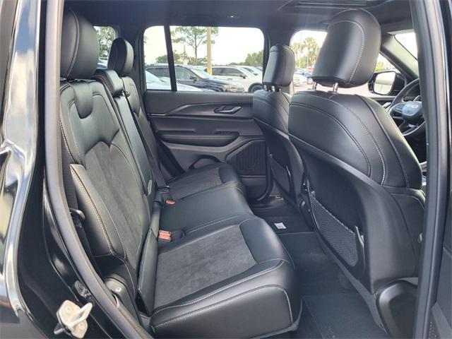 new 2025 Jeep Grand Cherokee car, priced at $39,233