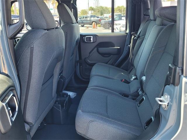 new 2025 Jeep Gladiator car, priced at $34,873