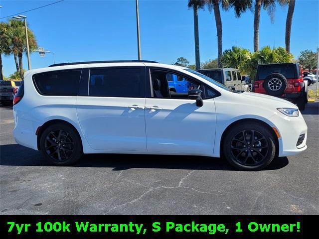 used 2024 Chrysler Pacifica car, priced at $46,500