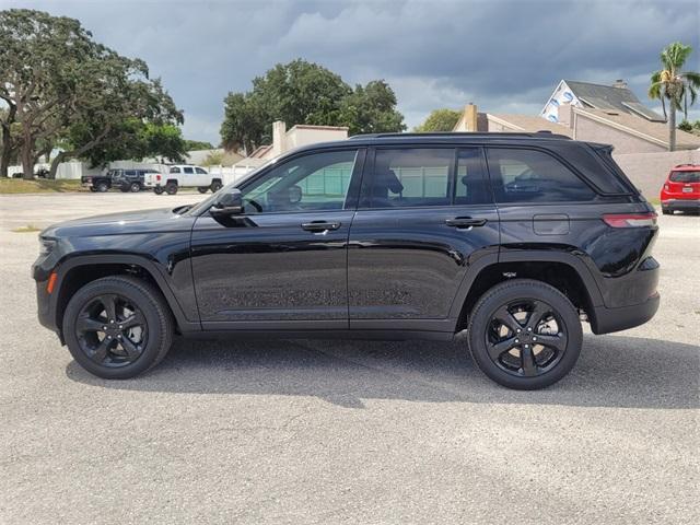 new 2025 Jeep Grand Cherokee car, priced at $38,697