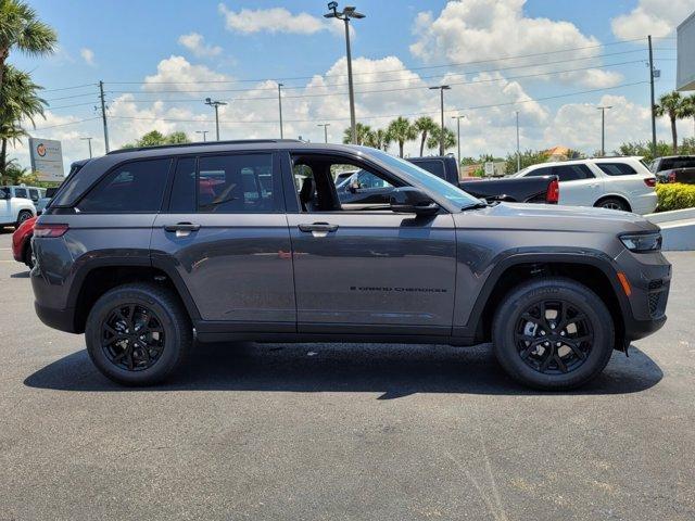 new 2024 Jeep Grand Cherokee car, priced at $44,780