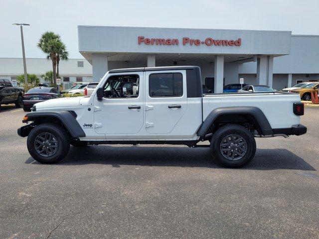 new 2025 Jeep Gladiator car, priced at $39,997