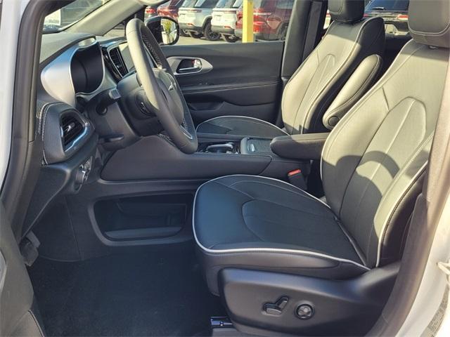 new 2026 Chrysler Pacifica car, priced at $45,530
