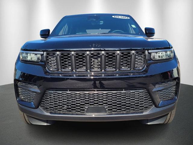 new 2025 Jeep Grand Cherokee car, priced at $37,097