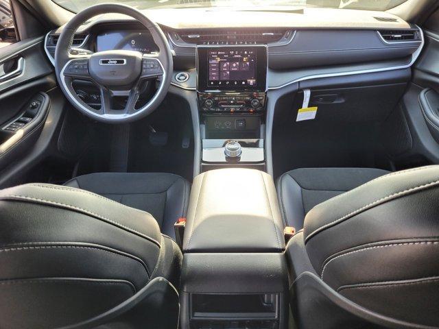 new 2025 Jeep Grand Cherokee car, priced at $37,097