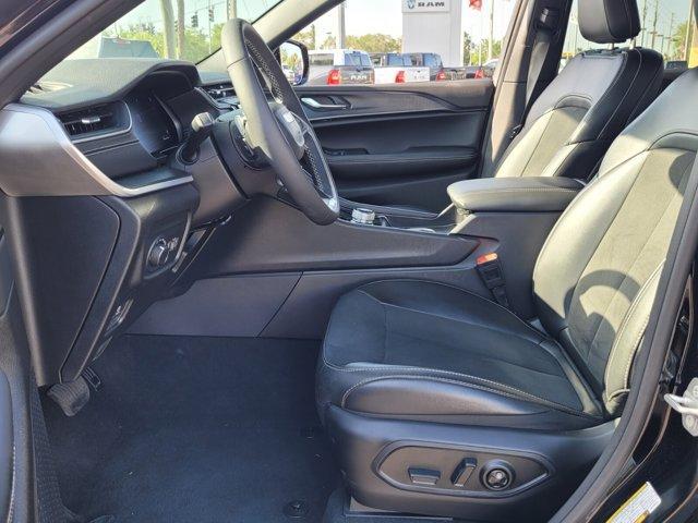 new 2025 Jeep Grand Cherokee car, priced at $37,097