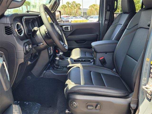 new 2025 Jeep Gladiator car, priced at $41,469