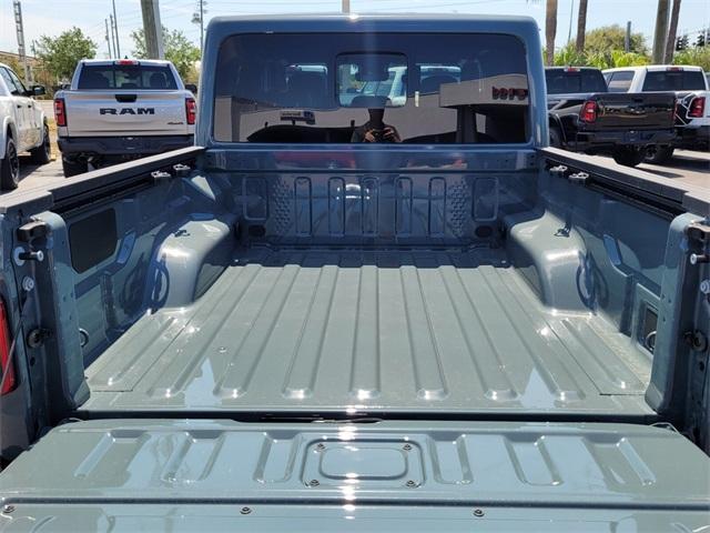 new 2025 Jeep Gladiator car, priced at $41,469