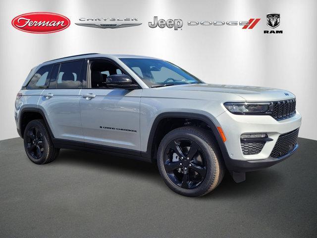 new 2025 Jeep Grand Cherokee car, priced at $51,210