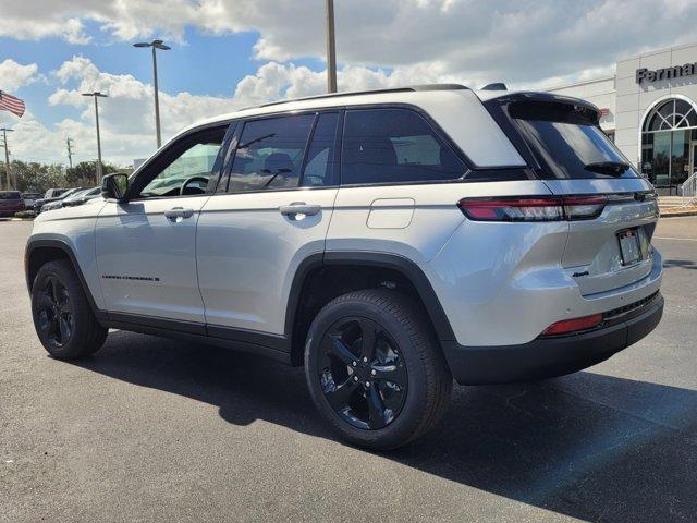 new 2025 Jeep Grand Cherokee car, priced at $51,210