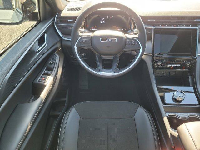 new 2025 Jeep Grand Cherokee car, priced at $35,634