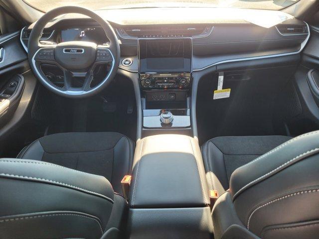 new 2025 Jeep Grand Cherokee car, priced at $35,634