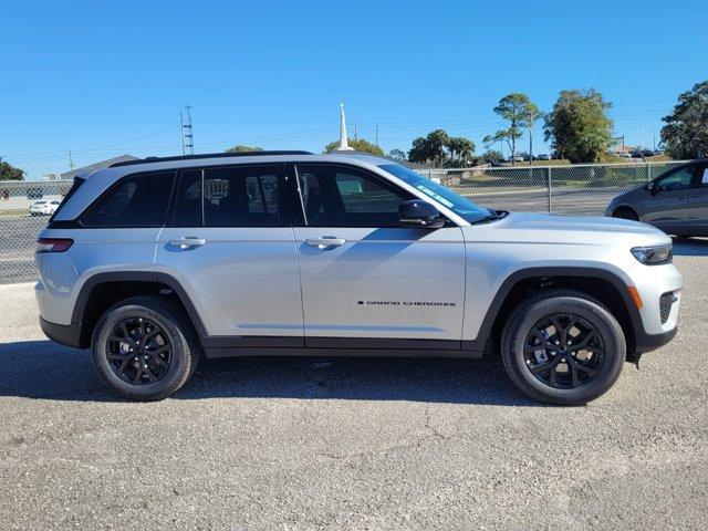 new 2025 Jeep Grand Cherokee car, priced at $35,634