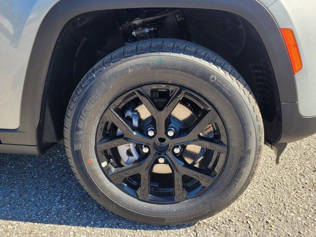 new 2025 Jeep Grand Cherokee car, priced at $35,634