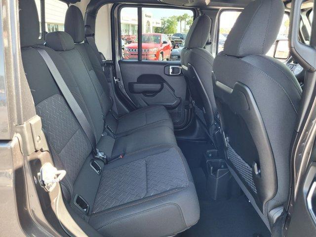 new 2025 Jeep Gladiator car, priced at $45,873