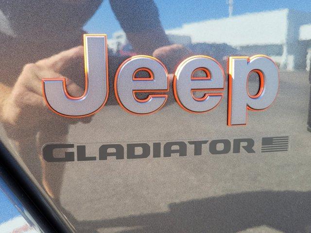 new 2025 Jeep Gladiator car, priced at $45,873