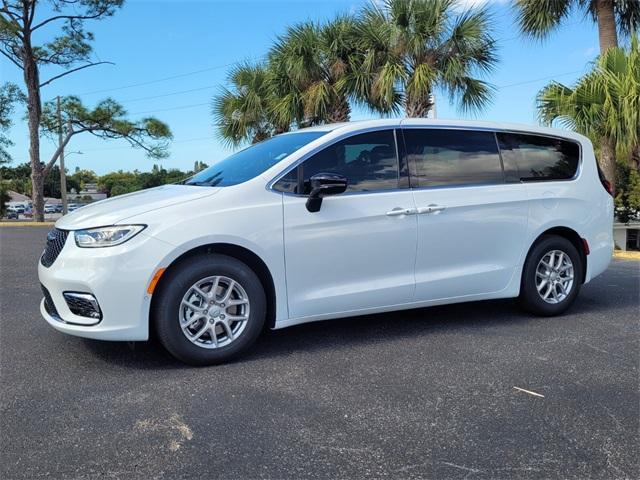 new 2026 Chrysler Pacifica car, priced at $39,351
