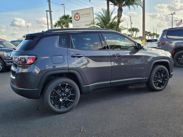 new 2024 Jeep Compass car, priced at $29,997