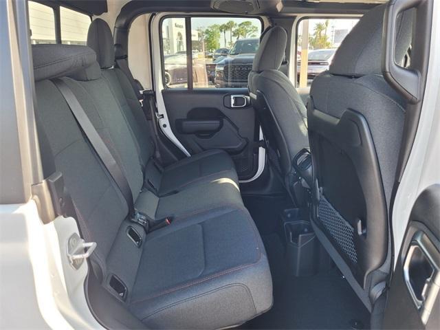 new 2025 Jeep Gladiator car, priced at $43,997