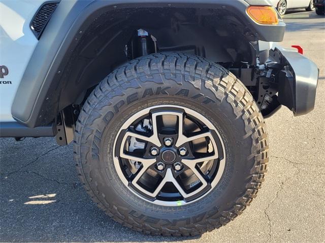 new 2025 Jeep Gladiator car, priced at $43,997