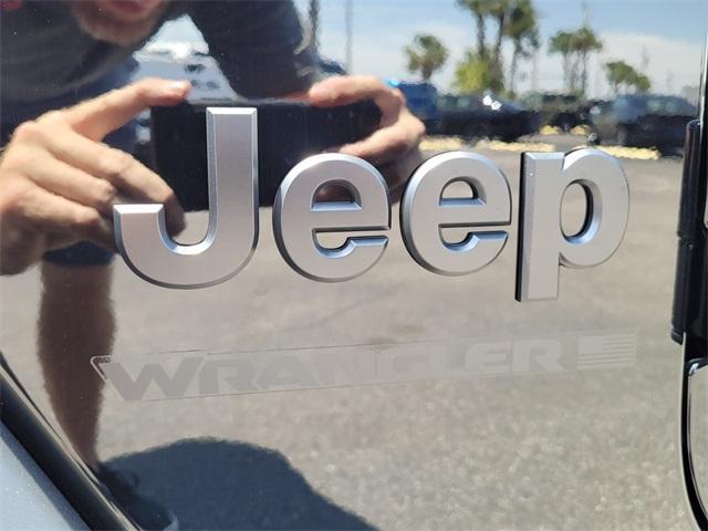 new 2025 Jeep Wrangler car, priced at $42,997