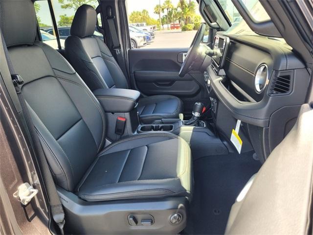 new 2025 Jeep Wrangler car, priced at $50,365