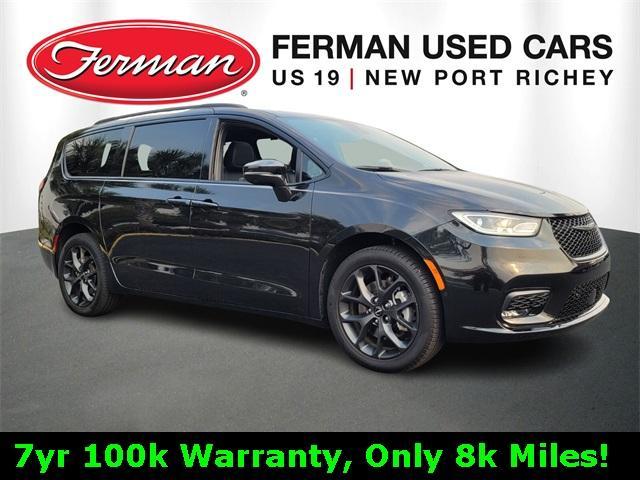 used 2022 Chrysler Pacifica car, priced at $41,500