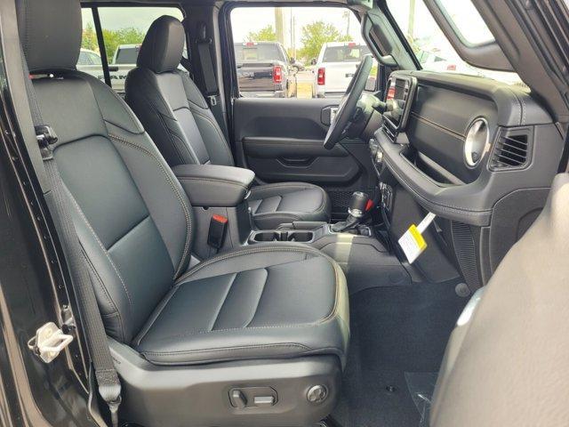 new 2025 Jeep Wrangler car, priced at $53,950