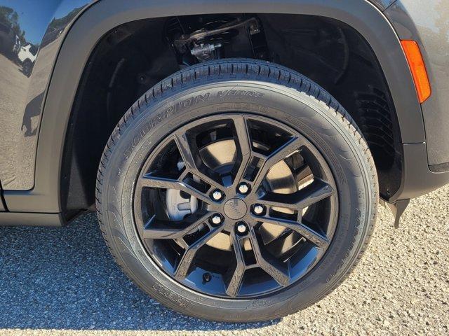 new 2025 Jeep Grand Cherokee L car, priced at $43,580