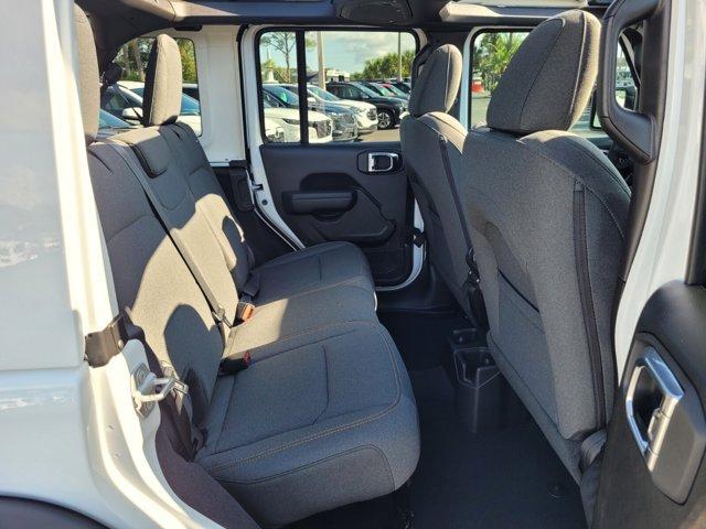new 2025 Jeep Wrangler car, priced at $45,706