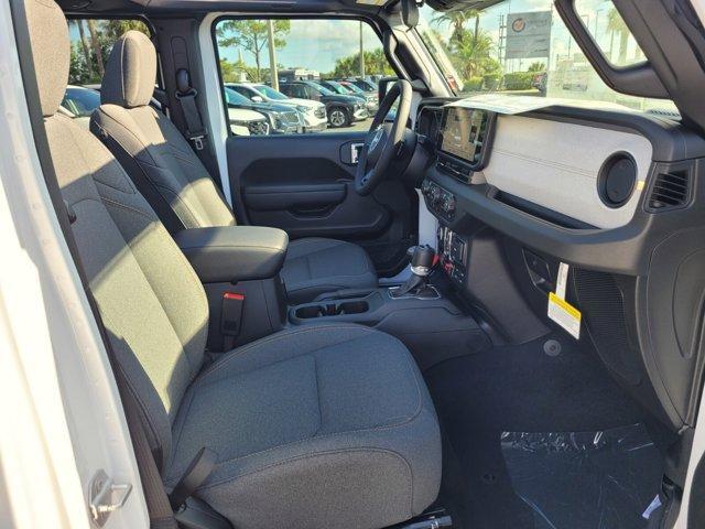 new 2025 Jeep Wrangler car, priced at $45,706