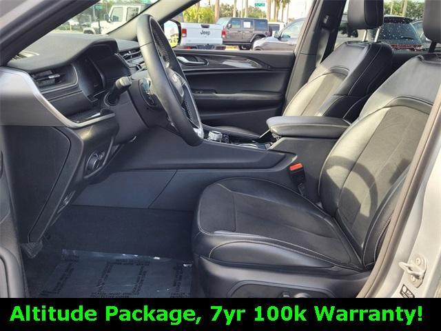used 2022 Jeep Grand Cherokee car, priced at $30,999