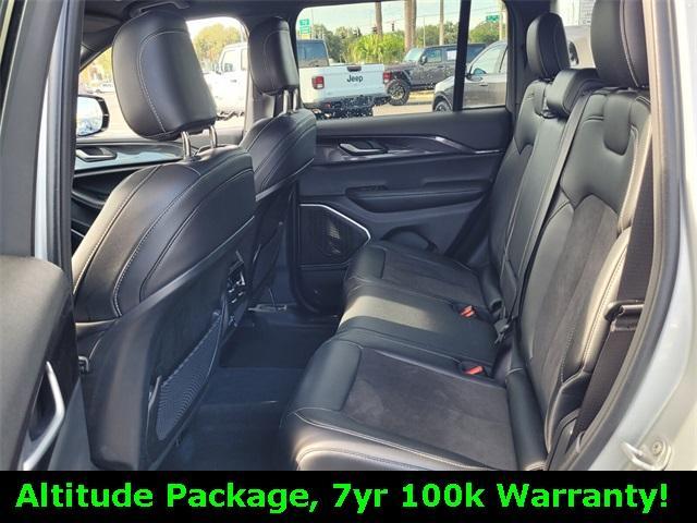 used 2022 Jeep Grand Cherokee car, priced at $30,999
