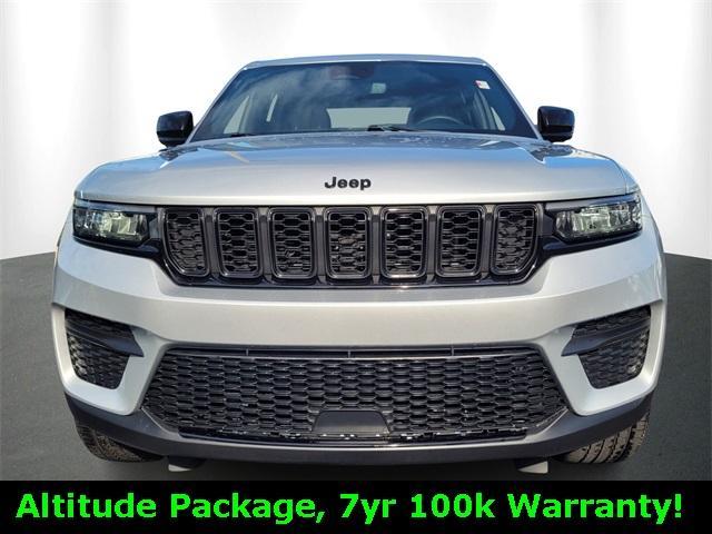 used 2022 Jeep Grand Cherokee car, priced at $30,999
