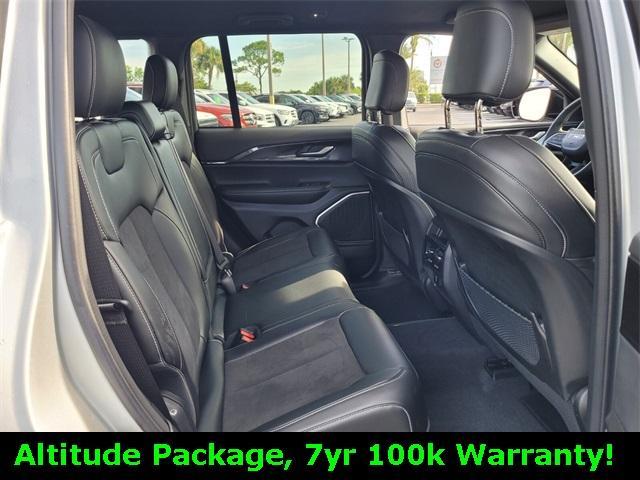 used 2022 Jeep Grand Cherokee car, priced at $30,999