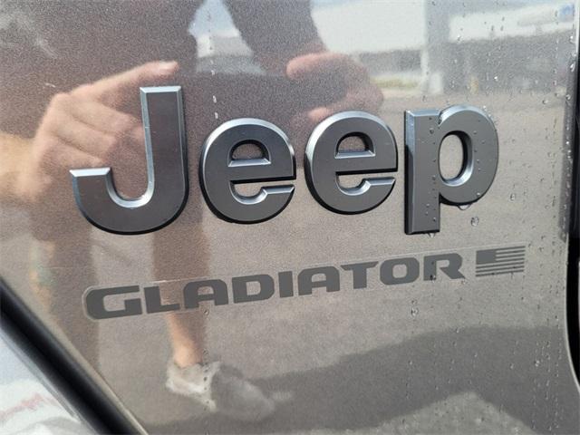 new 2025 Jeep Gladiator car, priced at $43,457