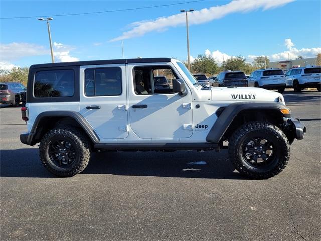 new 2025 Jeep Wrangler car, priced at $48,975