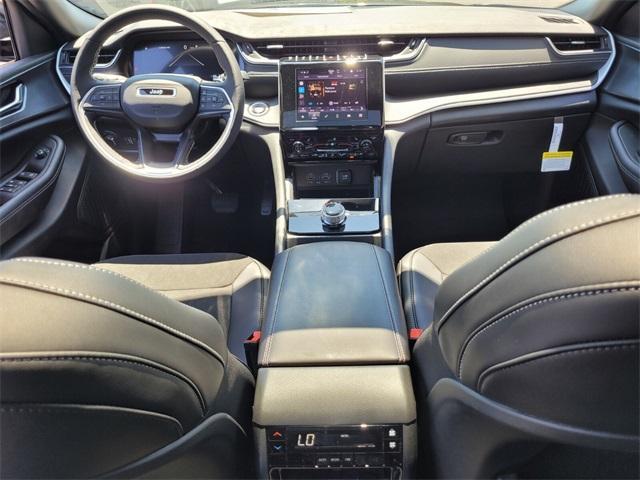 new 2025 Jeep Grand Cherokee L car, priced at $40,413