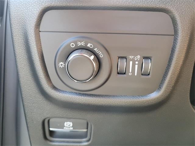 new 2025 Jeep Grand Cherokee L car, priced at $40,413
