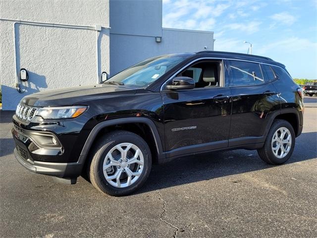new 2024 Jeep Compass car, priced at $27,497