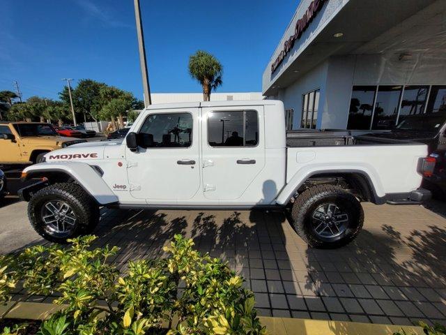 new 2024 Jeep Gladiator car, priced at $61,997