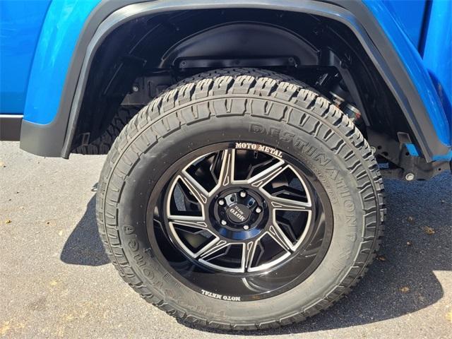 used 2022 Jeep Gladiator car, priced at $40,999
