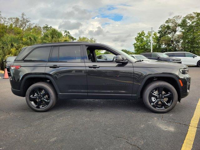 new 2024 Jeep Grand Cherokee car, priced at $44,569