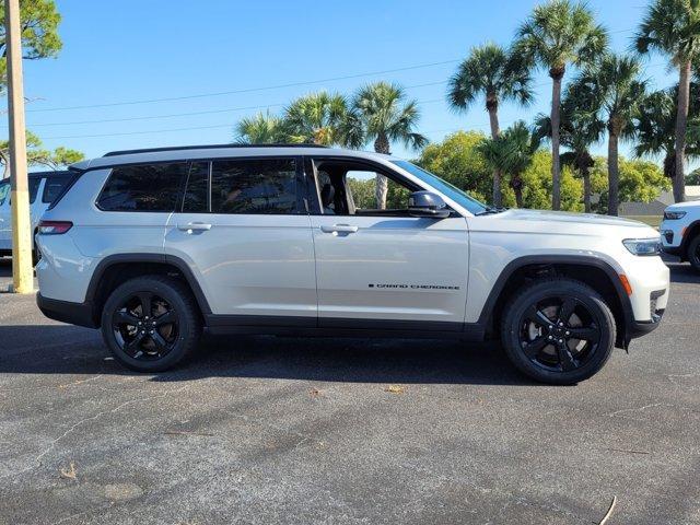 used 2023 Jeep Grand Cherokee L car, priced at $29,998