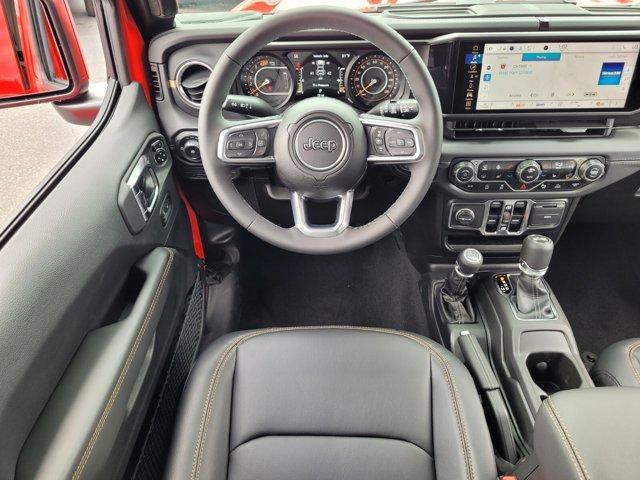 new 2025 Jeep Wrangler car, priced at $54,558