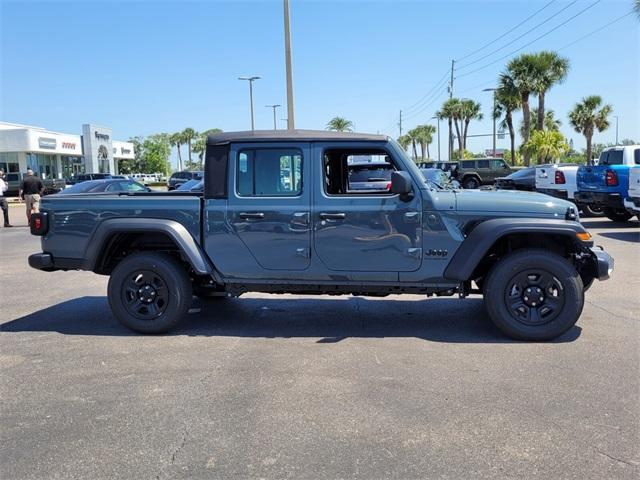 new 2025 Jeep Gladiator car, priced at $34,734
