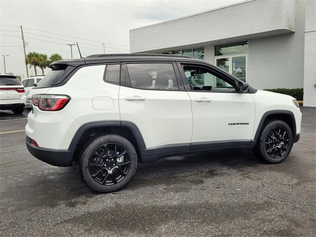 new 2024 Jeep Compass car, priced at $25,007