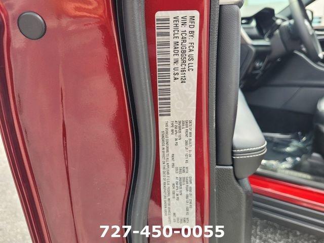 used 2024 Jeep Grand Cherokee car, priced at $34,988
