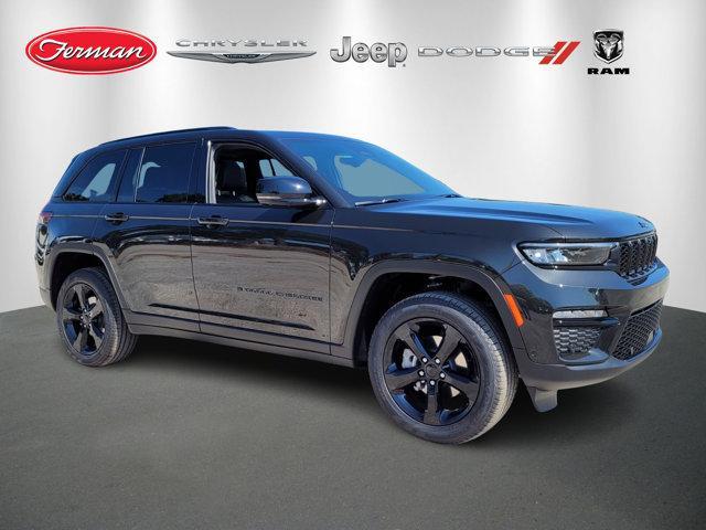 new 2024 Jeep Grand Cherokee car, priced at $49,997