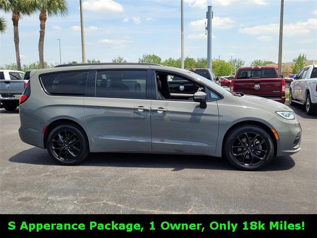 used 2023 Chrysler Pacifica car, priced at $40,500